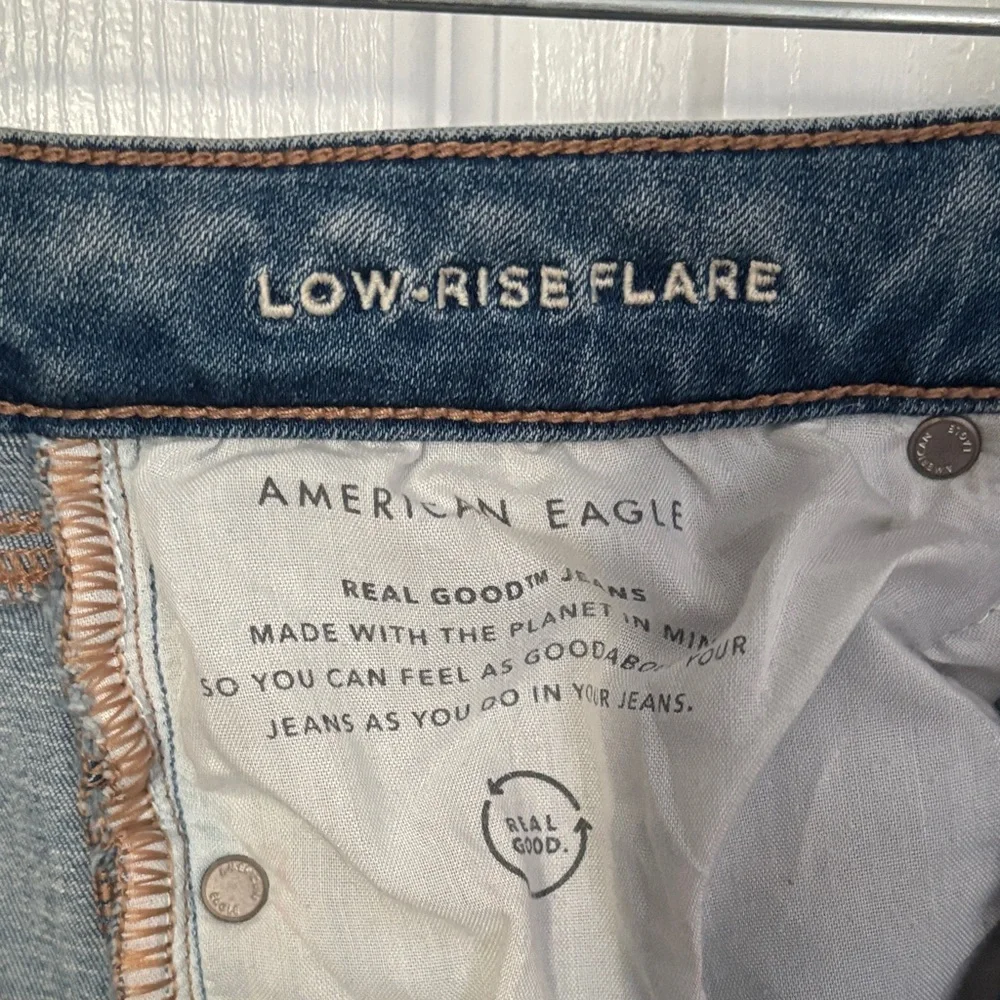 American Eagle Outfitters Women's Light Blue Flare Jeans - Picture 2 of 5